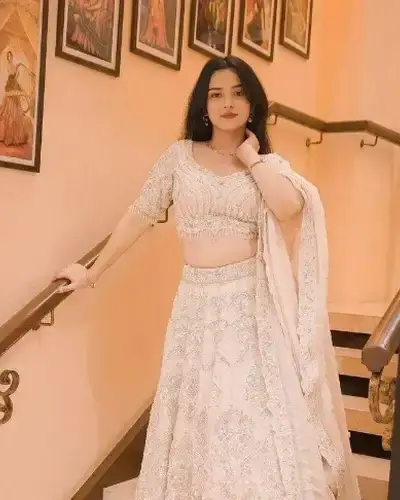 Escort Bhadgaon